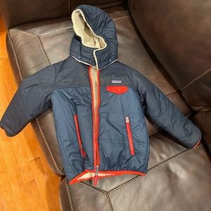 Official Patagonia kids winter snow jacket size 5 toddlers